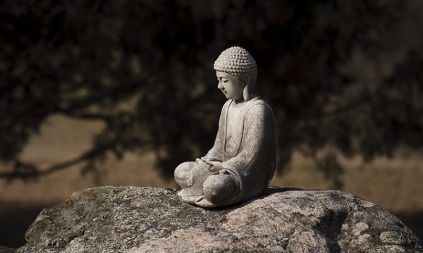 Phân biệt giữa thiền Phật giáo và thiền của Bà-la-môn