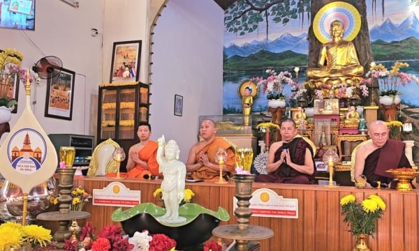 Thượng toạ Sayadaw Janaka Ashin viếng thăm chúc mừng Phật đản đến Chư Tăng Phật tử Việt Nam và Lào
