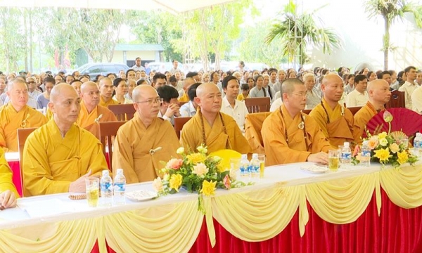 Hà Tĩnh: Ban Trị sự GHPGVN huyện Đức Thọ tổ chức Phật đản tại chùa Quả