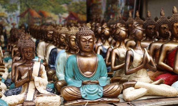 Lúc niệm Phật gần xong tại sao phải niệm bốn chữ A Di Đà Phật?
