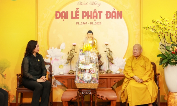 Thứ trưởng Bộ Công thương chúc mừng Phật đản Hoà thượng Chủ tịch
