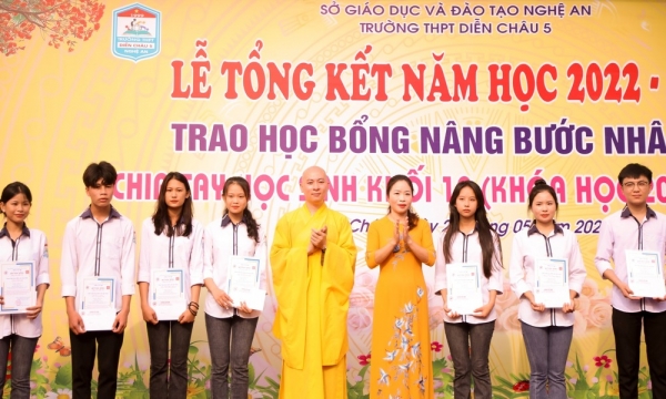 Nghệ An: Chùa Cổ Am trao học bổng “Nâng bước chân nhân tài” năm thứ 4 