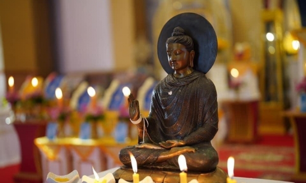 Ý nghĩa lạy Phật, thờ Phật và cúng Phật