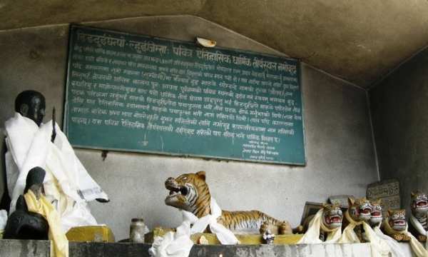 Khảo cứu tư liệu bảo tháp Namo Buddha, Nepal - nơi tiền thân Đức Phật hiến mình cho hổ đói