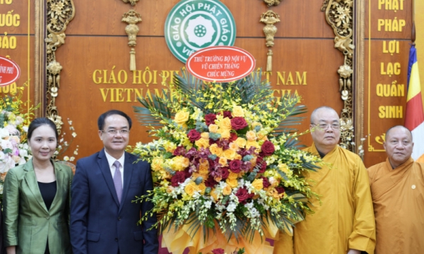 Thứ trưởng Bộ Nội vụ chúc mừng GHPGVN nhân Đại lễ Vu Lan Phật lịch 2567
