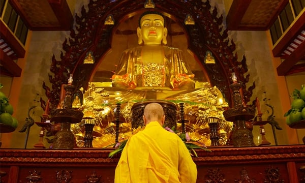 Phật cứu độ chúng nhân thiên và hàng Nhị thừa