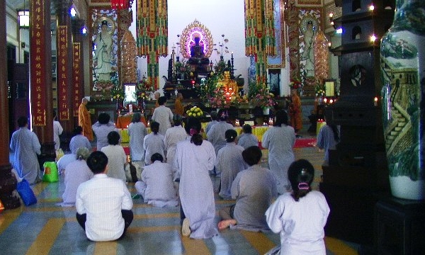 Khánh Hòa: Chùa Long Sơn lễ vía đức Phật A Di Đà