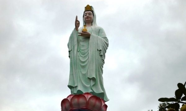 Khánh Hòa: Lễ Khánh đản tại tượng đài Quan Âm lộ thiên ở đèo Rù Rì