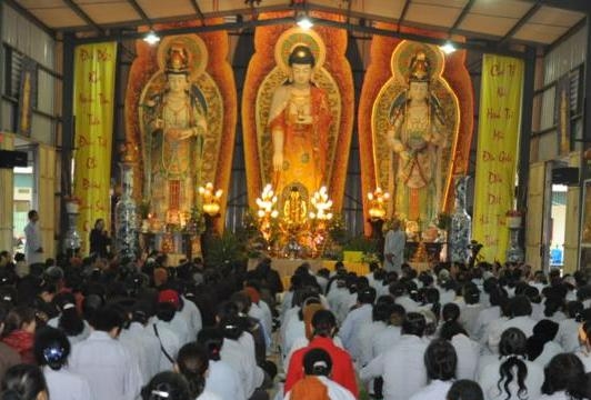 Quảng Ninh: Chùa Ba Vàng tổ chức Lễ Thọ Bát quan trai ngày 8 âm hàng tháng