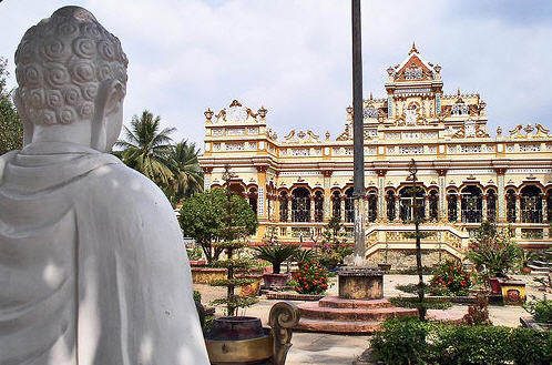 Ngôi chùa Việt Nam đầu tiên kết hợp phong cách kiến trúc giữa phương Đông và phương Tây