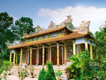 Ngôi chùa có bản Kinh Kim Cang thêu trên gấm