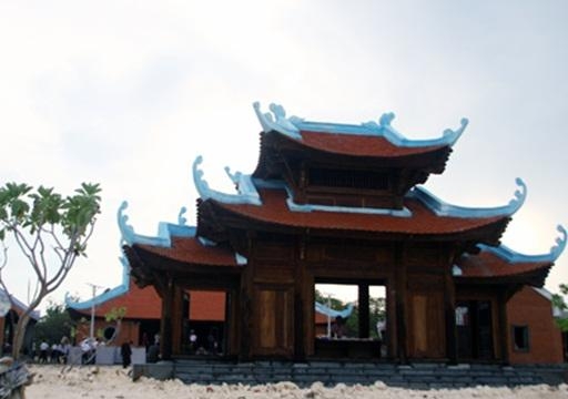 Những ngôi chùa trên đảo Trường Sa