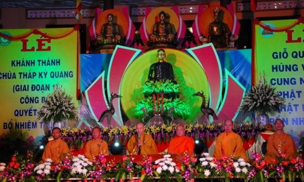 Kon Tum: Tôn tượng Phật hoàng Trần Nhân Tông tại chùa Kỳ Quang