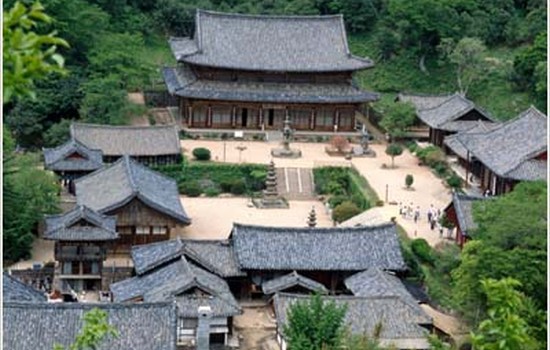 Hoa Nghiêm Cổ Tự - danh thắng Phật giáo xứ Hàn 