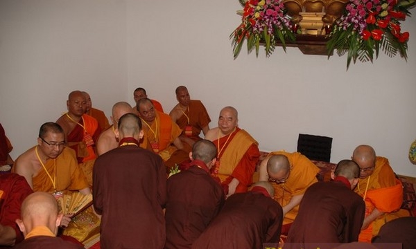 BRVT: Truyền giới theo nghi thức Phật giáo Nam tông tại Đại Giới đàn Thiện Hòa VII