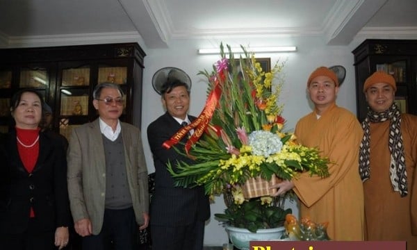 Thanh Hóa: Phó Bí thư Thường trực Tỉnh ủy chúc Tết Phật giáo tỉnh