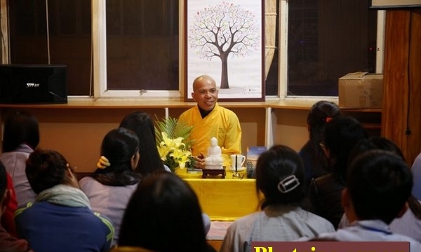 Phật tử trẻ tìm lại “Cái đẹp thuở ban đầu” trong đạo Phật