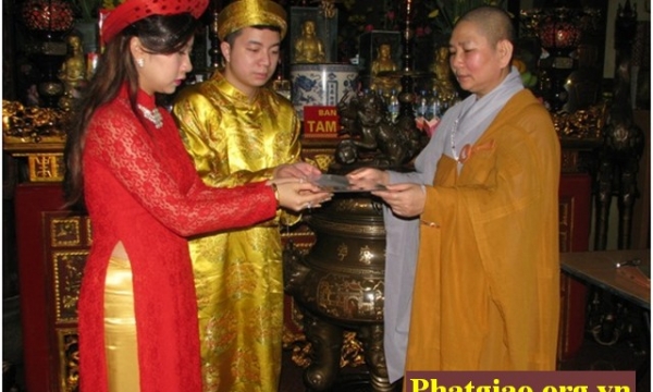 Hà Nội: Lễ hằng thuận tại chùa Kim Sơn