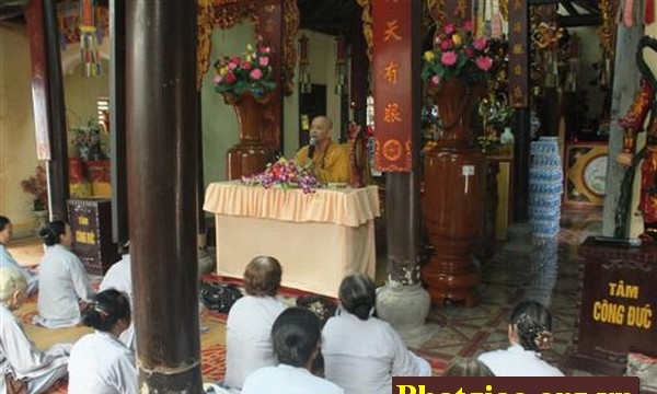 Thái Bình: Khoa tu niệm Phật một ngày tại chùa Hoàng Kim (Đoan Túc)