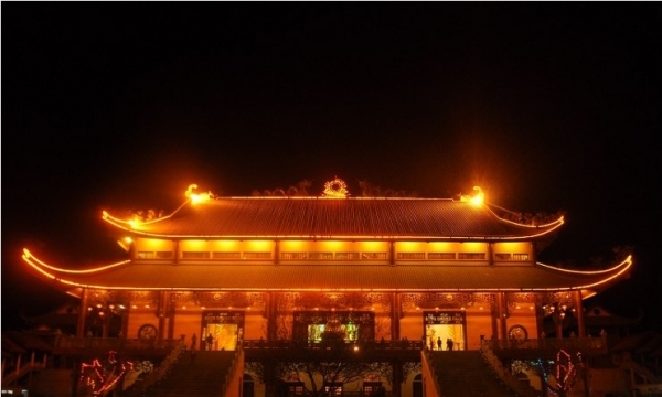 Quảng Ninh: Ngày 27/04/2014, chùa Ba Vàng tổ chức đàn lễ nguyện cầu cho bệnh dịch tiêu trừ