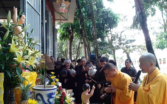 Hà Giang: Chùa Nậm Dầu tổ chức Lễ Phật đản PL.2558 