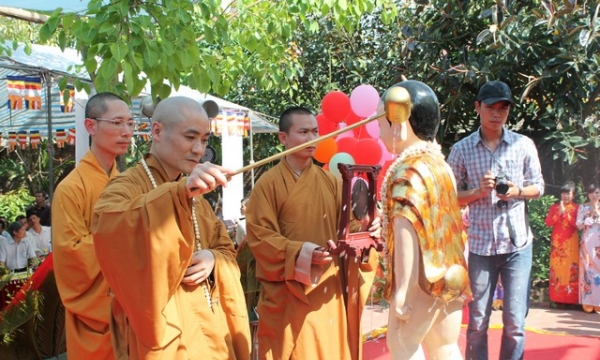 Hà Nội: Huyện Đan Phượng chào mừng Đại lễ Phật đản PL.2558