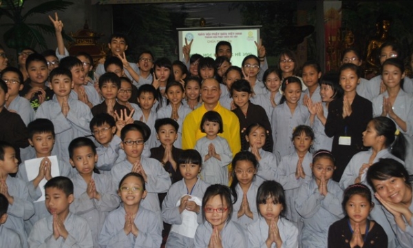 Hà Nội: Chùa Pháp Vân tổ chức khóa tu mùa hè năm 2014