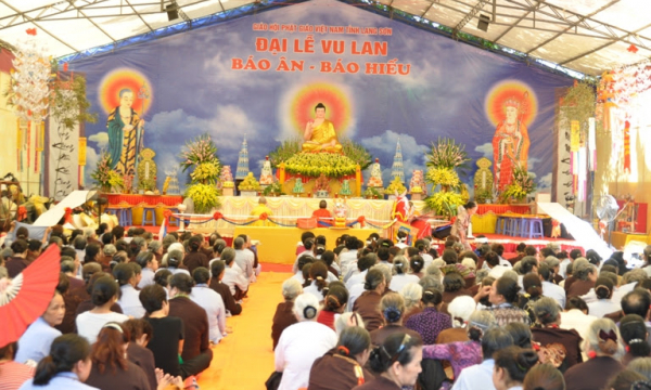 Lạng Sơn: Hàng nghìn người tham dự Đại lễ Vu Lan tại chùa Thành
