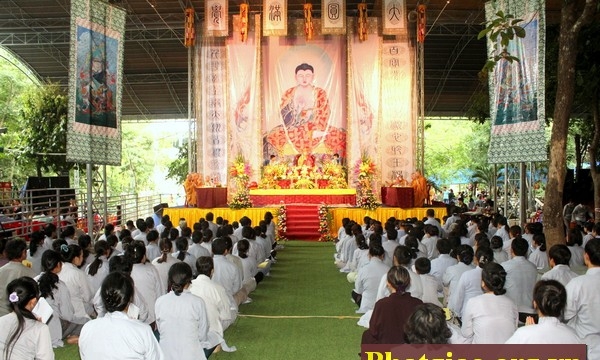 BRVT: Lễ Cầu siêu, bạt độ trai đàn chẩn tế tại thiền tôn Phật Quang