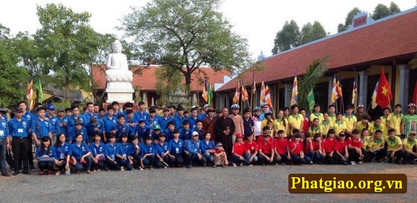 Vĩnh Phúc: CLB TTNPT chùa Tích Sơn tổ chức chương trình đạp xe vì môi trường