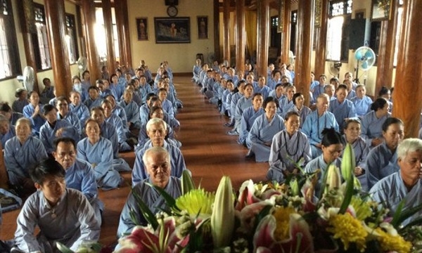 Thái Bình: Hơn 300 phật tử về chùa Từ Xuyên tham dự khóa tu một ngày