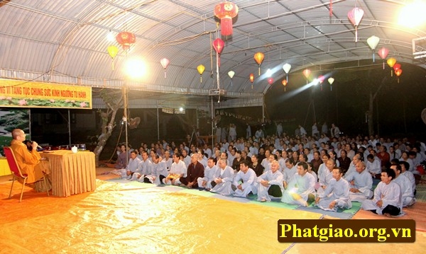 Nghệ An: TT.Thích Chân Quang thuyết giảng tại chùa Viên Quang