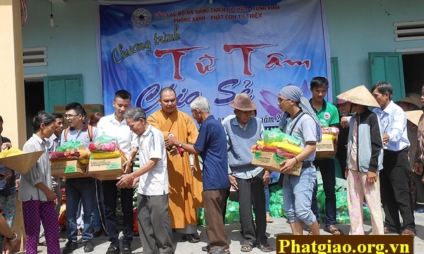 Đà Nẵng: CLB Đà Nẵng 14 Chữ trao quà từ thiện tại Quảng Nam và Đà Nẵng