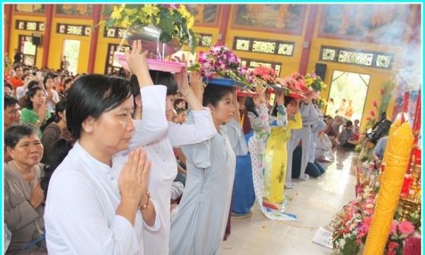 Đồng Nai: Đại lễ dâng Y Kathina tại thiền viện Phước Sơn