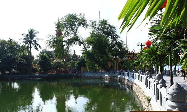Viếng thăm ngôi chùa lâu đời nhất Thăng Long – Hà Nội