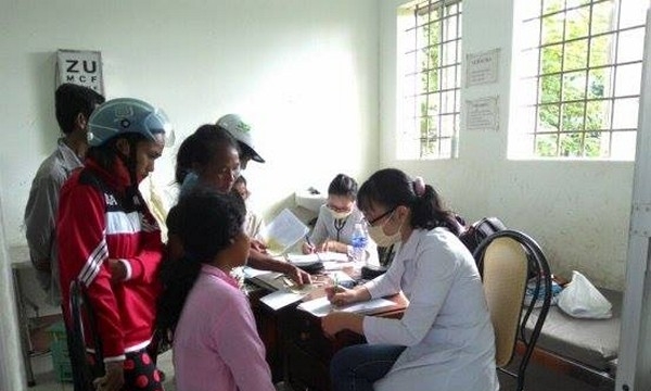 Sóc Trăng: 400 người nghèo ở xã vùng sâu được khám bệnh miễn phí