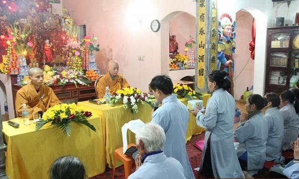 Thái Bình: Phật tử về chùa Hưng Long Quy y 