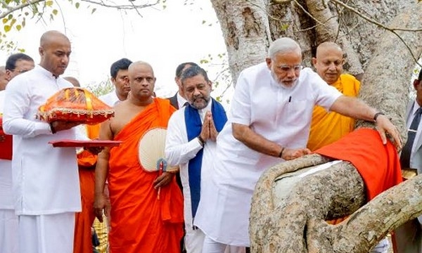 Thủ tướng Ấn Độ công du Sri Lanka và hành  lễ tại cây Bồ đề 