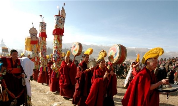 Chùm ảnh lễ hội Monlam Phật giáo Tây Tạng 2015
