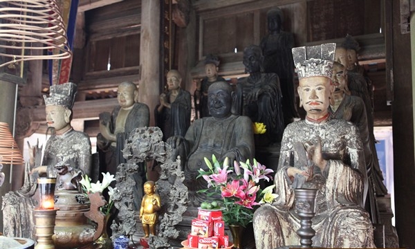 Những pho tượng tuyệt đẹp ở chùa Tây Phương