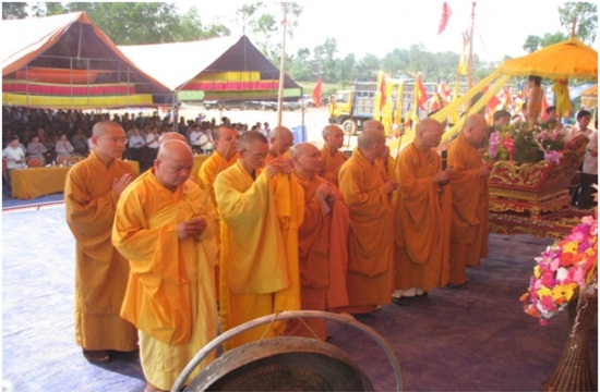 Nghệ An: Lễ Phật đản và đúc Đại Hồng Chung tại thiền viện Trúc Lâm Yên Thành