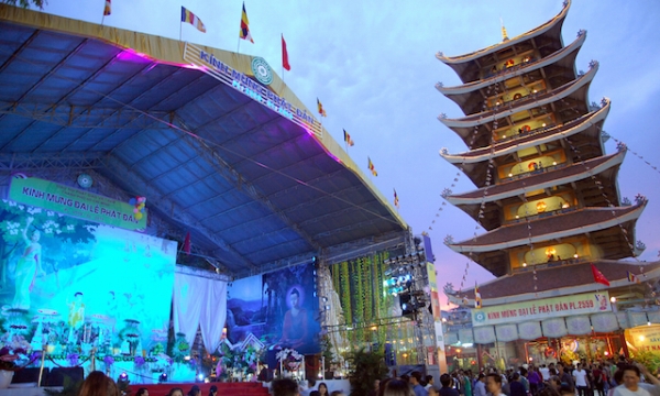 Tp.HCM: Đêm ca nhạc mừng Phật Đản tại Việt Nam Quốc tự