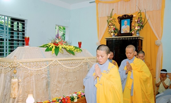 Quảng Nam: Lễ nhập kim quan nhục thân Ni sư Thích Nữ Hạnh Thuần