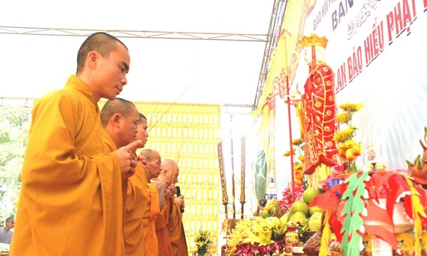 Các chùa ở Hà Tĩnh, Thái Bình, Sóc Trăng mừng lễ Vu Lan