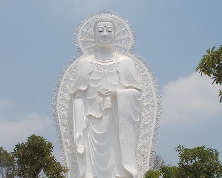 Tượng Phật hai mặt bên biên giới Việt Nam - Campuchia