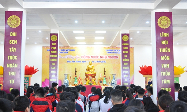 Lạng Sơn: Thuyết giảng Phật pháp cho các em học sinh 