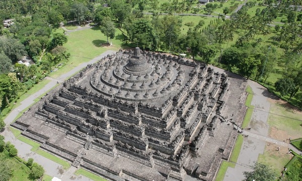 Indonesia đẩy mạnh khai thác du lịch Thánh địa Phật giáo Borobudur