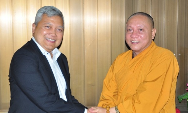 Đại sứ Indonesia tại Việt Nam đến thăm và làm việc tại chùa Quán Sứ