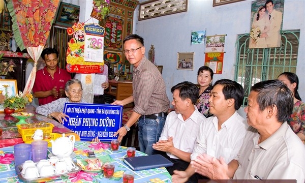 Hội từ thiện Phật Quang phụng dưỡng Mẹ VNAH, trao nhà tình nghĩa
