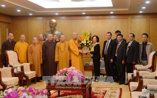Trưởng ban Dân vận T.Ư tiếp đoàn đại biểu Giáo hội Phật giáo Việt Nam